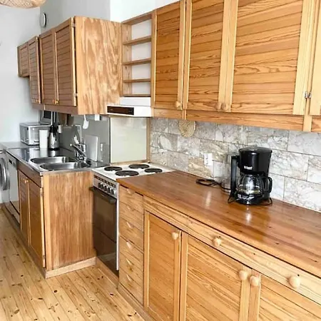 Ullanlinna Big In The Heart Of