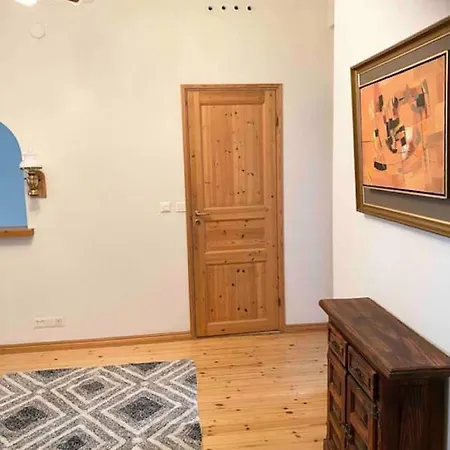 Ullanlinna Big In The Heart Of