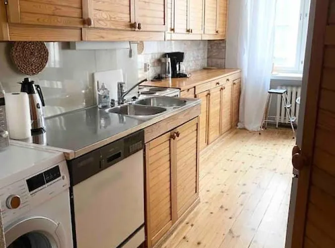 Ullanlinna Big In The Heart Of