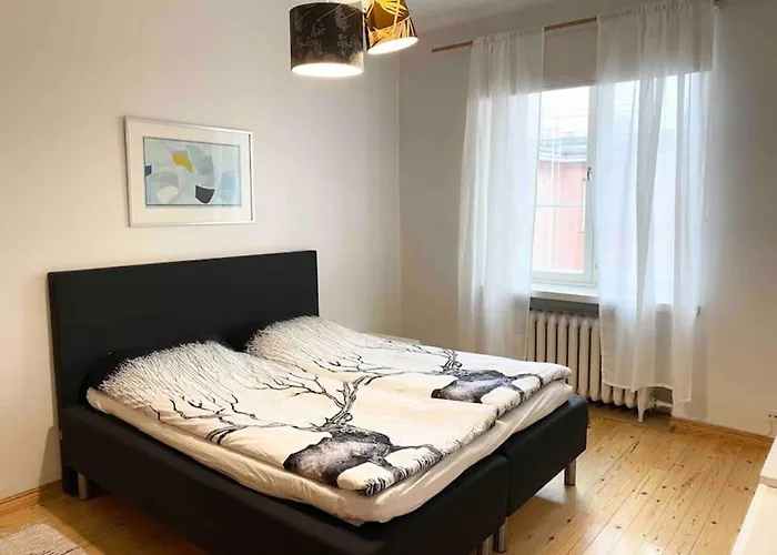 Ullanlinna Big In The Heart Of