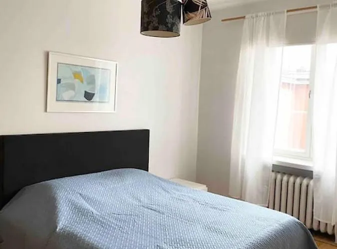 Ullanlinna Big In The Heart Of